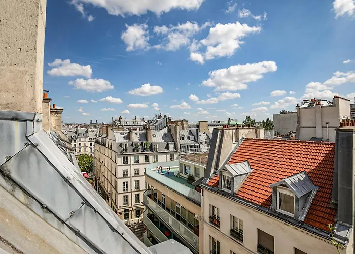 Paris Centre Dernier Etage Vue Ascenseur